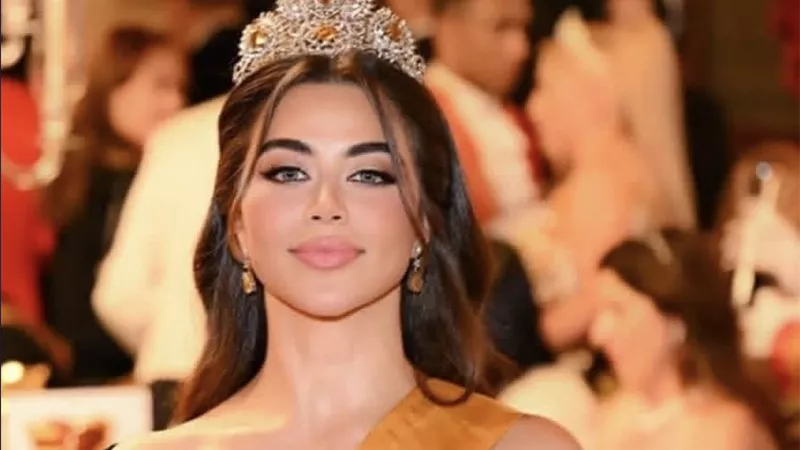 يارا السكري تتألق بإطلالة ملكية في حفل  “جراند بول” بقصر عابدين