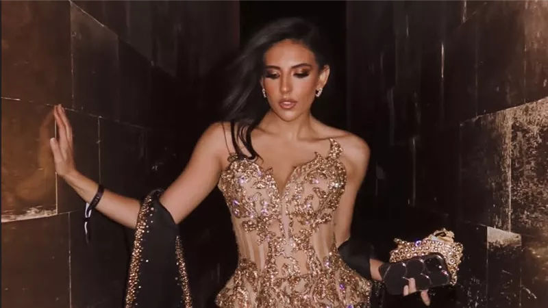 هادية غالب تتألق بإطلالة ملكية وتستحضر روح كليوباترا في حدث Vogue Arabia بتوقيع هاني البحيري