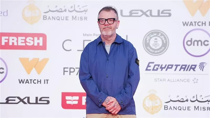 المخرج بول أندرو ويليامز… رحلة إلى جائزة الهرم الذهبي عن فيلمه 