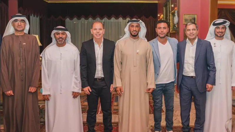  رئيس المجلس الوطني للإعلام الإماراتي يزور عادل إمام بمنزله ويبلغه تحيات الشيخ محمد بن زايد آل نهيان