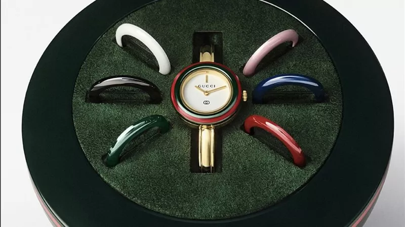 ساعة Gucci Play… ابتكار يعيد الزمن إلى حقبة الأناقة الكلاسيكية