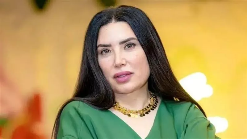 (خاص) عبير صبري: أحب أعمال أحمد عبد العزيز وسعيدة بالوقوف أمامه في «البخت»