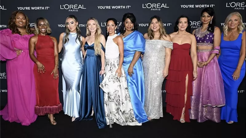 	لوريال باريس تحتفل بعشرين عامًا من تمكين المرأة في حفل Women of Worth 2025