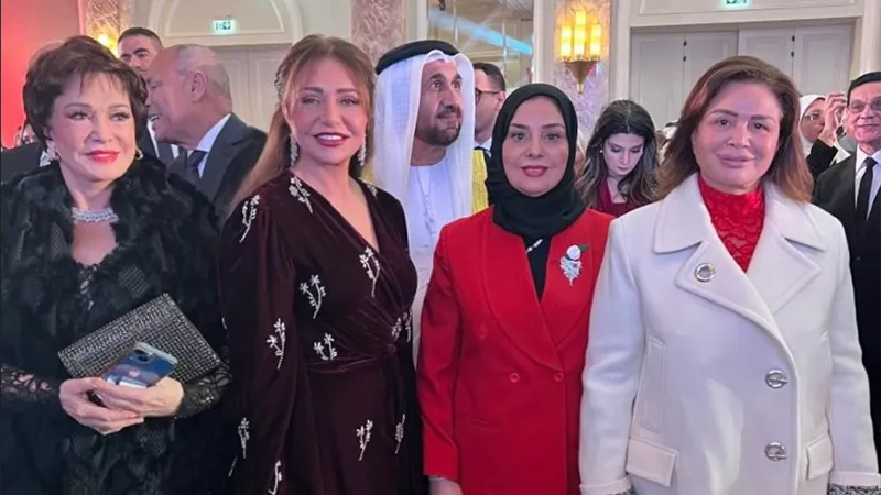 احتفاءًا باليوم الوطني.. ليلي علوي وإلهام شاهين ولبلبة في حفل عيد الجلوس الـ26 لملك البحرين