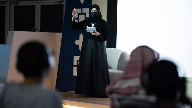 في معرض جدة للكتاب ندوة حول دور الفلسفة والمنطق في فهم العالم