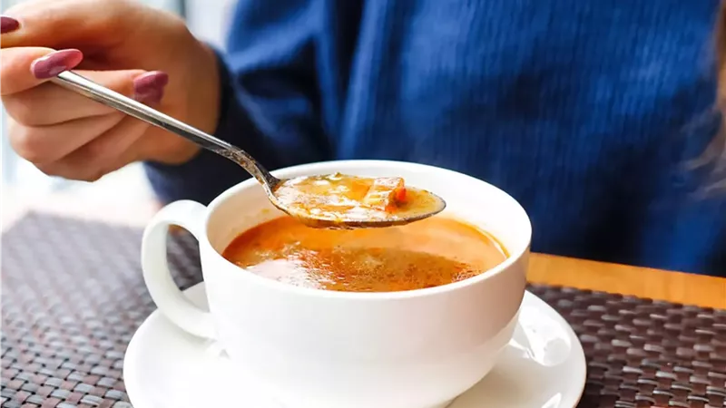 مع برودة الشتاء.. أطعمة ومشروبات تساعدك على الشعور بالدفء