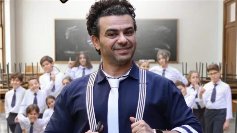 (خاص) كريم الحسيني: فخور بمسرحية «النمر» ورسالتها ضد التنمر في عرض غنائي استعراضي للأطفال