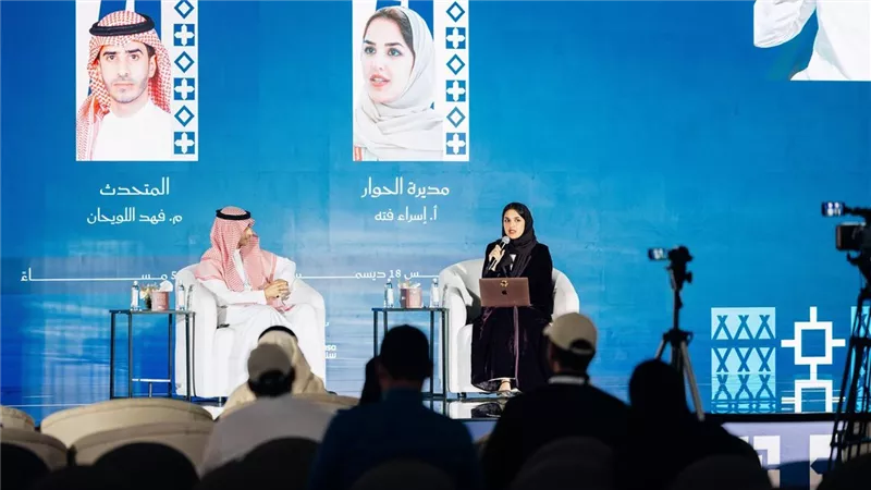 في ندوة بمعرض جدة للكتاب 2025 سحر بحراوي: الشخصية الثلاثية الأبعاد أساس النص المؤثر