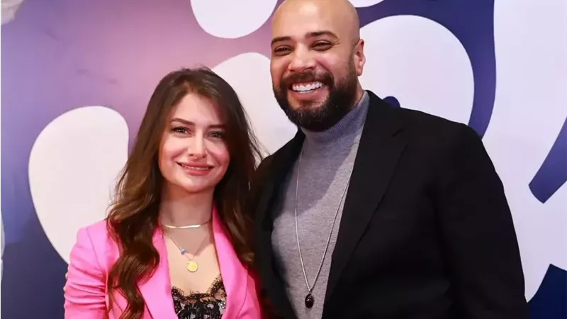 حاتم صلاح لـ