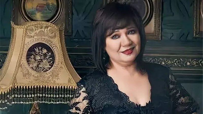 عايدة رياض: السينما لغة التواصل بين الشعوب وسعيدة بتكريمي في مهرجان الجزائر السينمائي