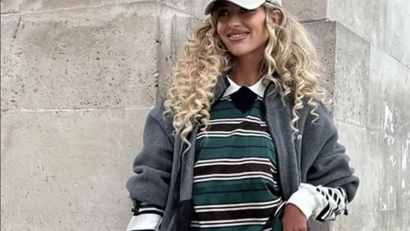 إطلالات الـPreppy تعود بقوة إلى الشارع… أناقة سهلة بلا تعقيد