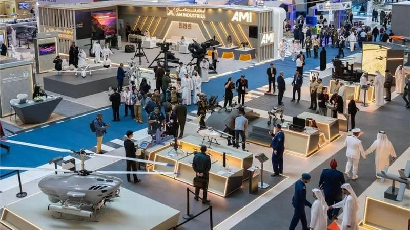 جامعة خليفة و«AirQ» تظهران قوة البحث والتطوير المحلي في معرض يومكس وسيمتكس
