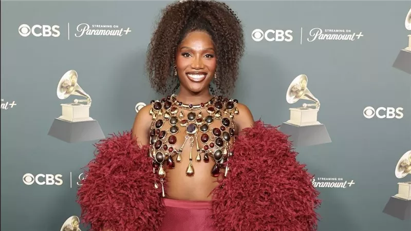 Doechii تخطف الأضواء في Grammy Awards بإطلالة Givenchy مخصّصة
