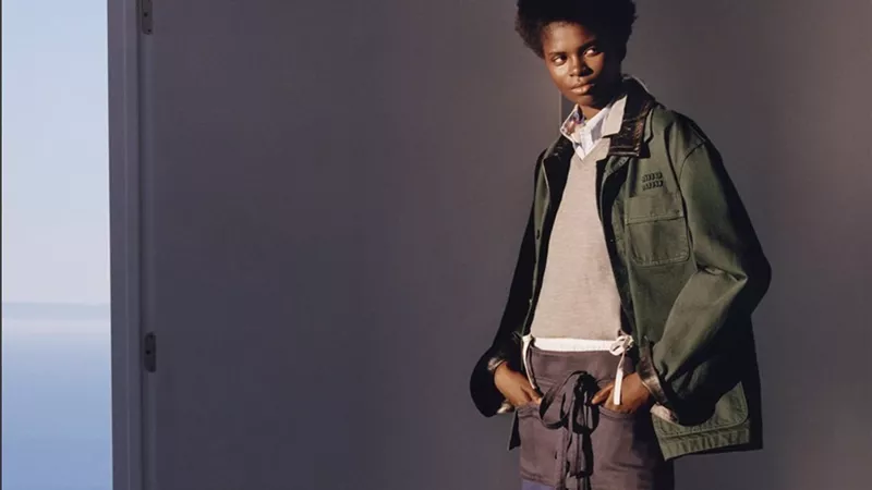 Miuccia Prada تعيد تعريف Workwear في أحدث مجموعات Miu Miu