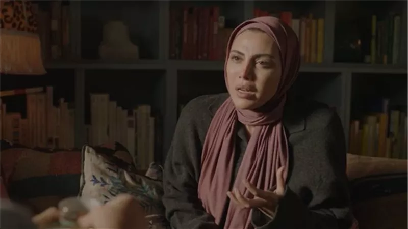حرب بين ريهام حجاج وأسماء أبو اليزيد على السوشيال ميديا في الحلقة الرابعة من مسلسل  «توابع»