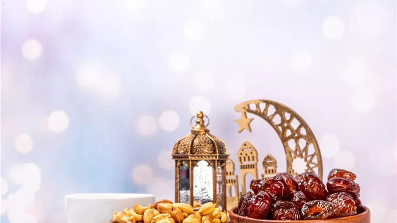 من الفطار حتى السحور.. جدول يومي صحي في رمضان 