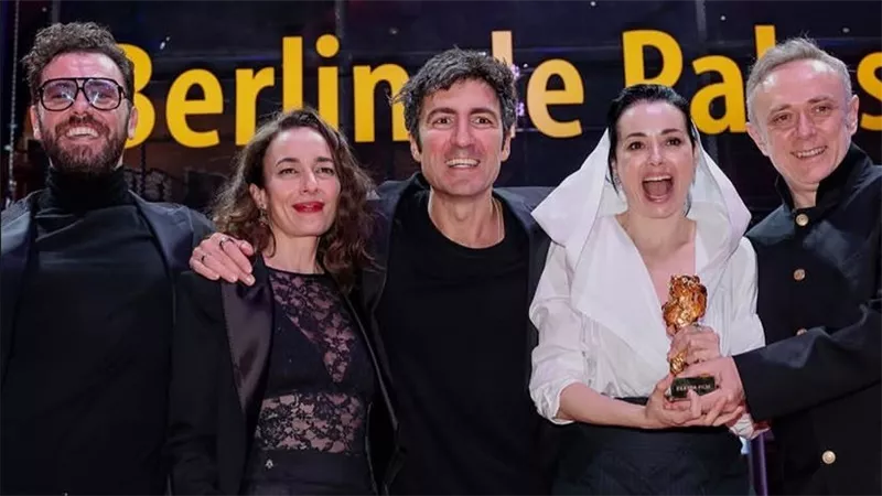 بعد ختام مهرجان برلين السينمائي الدولي إليكم القائمة الكاملة للجوائز