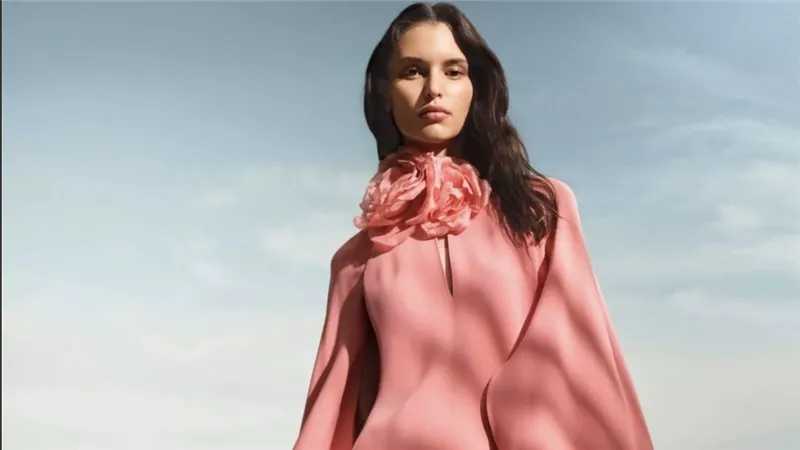 ELIE SAAB يكشف عن Oasis Bloom… أناقة رمضانية مستوحاة من سحر الواحات