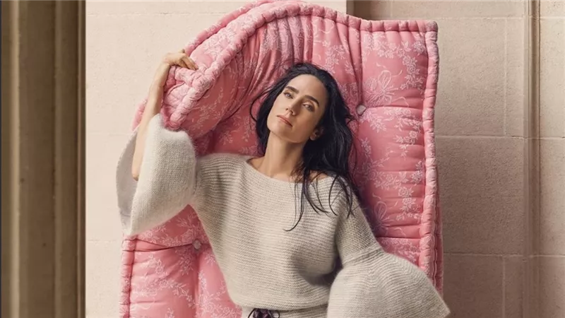 Louis Vuitton تكشف عن حقيبة Express بلون Rose Atomic ضمن مجموعة ربيع وصيف 2026