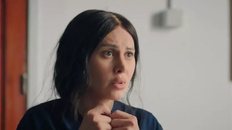 ياسمين رئيس كومبارس بدون قصد في مسلسل اسأل روحك