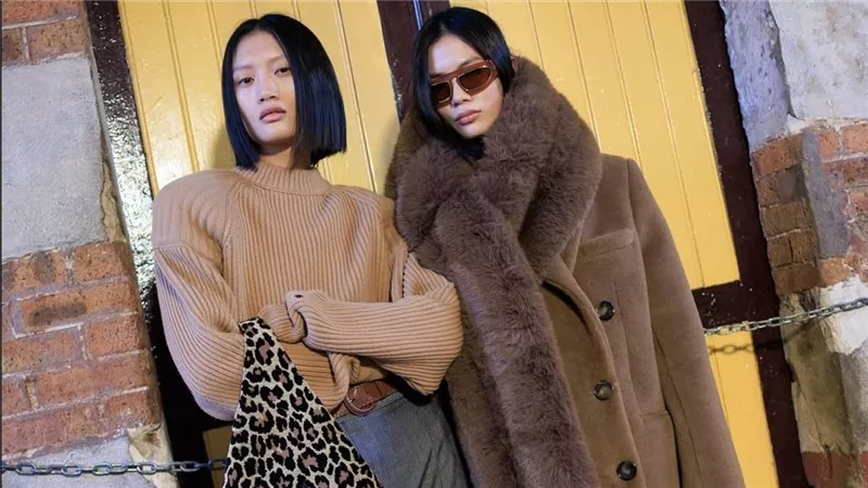 Stella McCartney تستلهم عالم الفروسية في مجموعة خريف وشتاء 2026