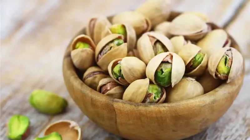 مكسرات رمضان.. فوائد الفستق الصحية المذهلة