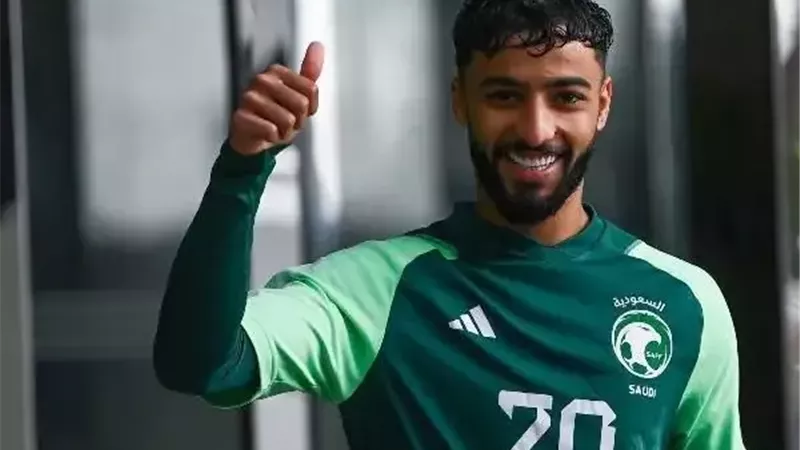 لاعب كرة القدم السعودي صالح أبو الشامات ضيف برنامج 