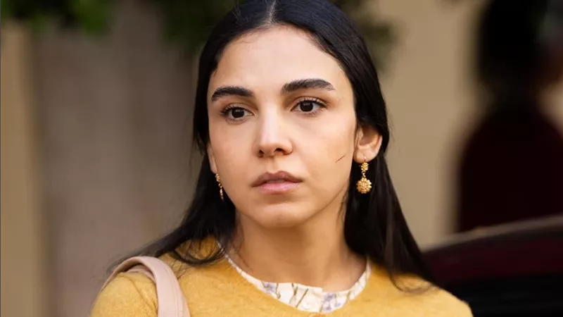 سلمى أبو ضيف مطلقه وتبحث عن متبرع بالكلية لوالدتها في الحلقه الاولى من عرض وطلب 