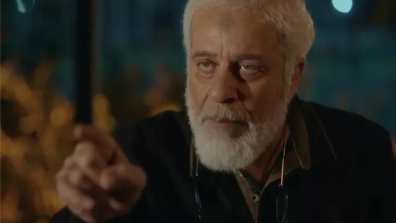 لقطات وثائقية من التاريخ الأسود لـ محمود عزت في الحلقة الأخيرة من مسلسل 