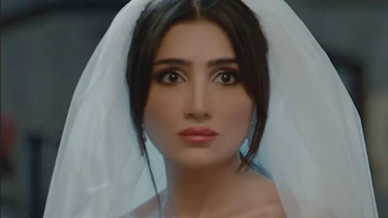 أناقة درامية.. مي عمر تخطف الأنظار بتنوع إطلالاتها في “الست موناليزا”