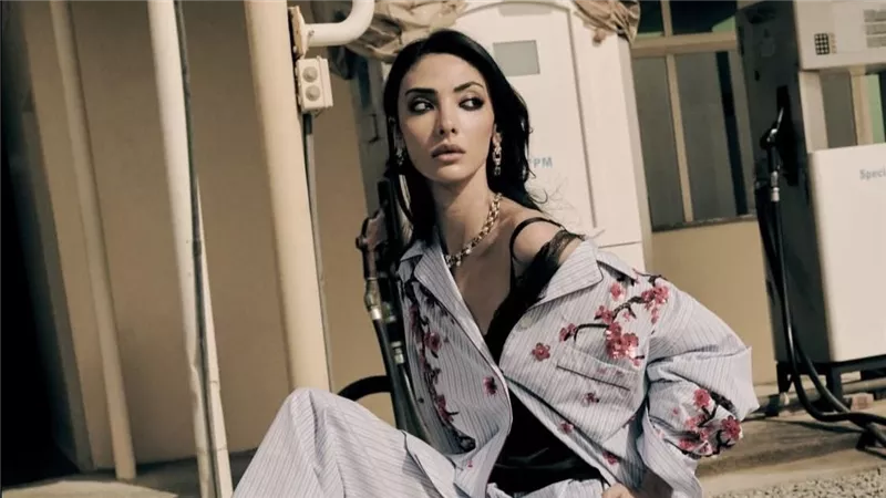 البيجاما تتحول إلى صيحة يومية في عرض Dolce & Gabbana الجديد