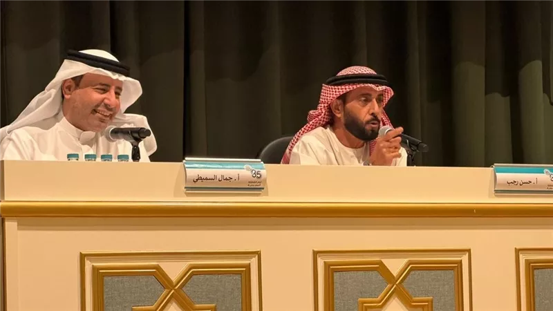 الإماراتي جمال السميطي يروي تفاصيل انطلاقته خلال تكريمه بأيام الشارقة المسرحية