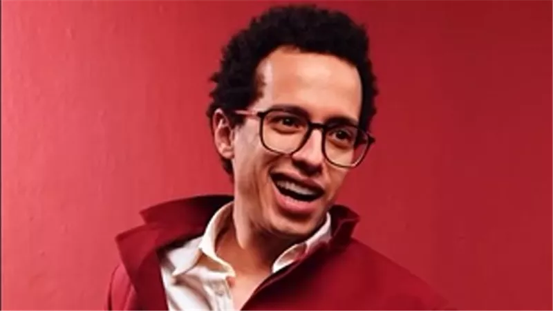 طه دسوقي يعلن انطلاق أول ستاند أب كوميدي منفردة له بجولة عالمية 