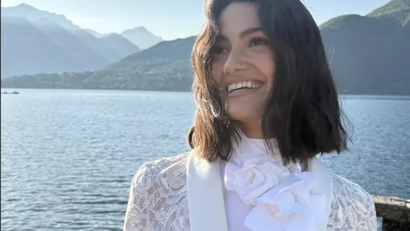 تارا عماد تخطف الأنظار في أحدث ظهور مع Chanel Beauty