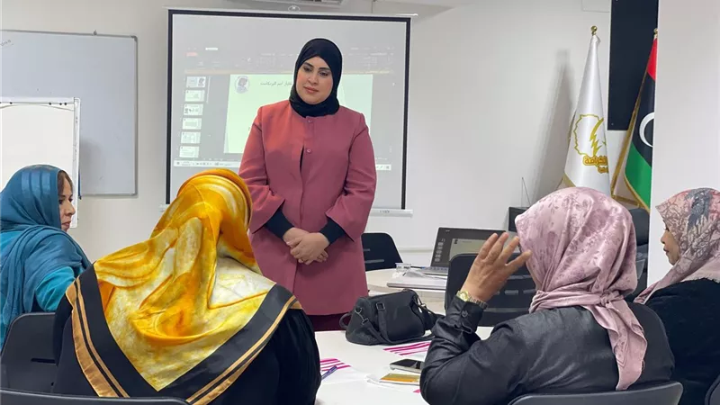 انطلاق تدريبات ملتقى رائدات ليبيا في بنغازي لتعزيز مهارات صناعة المحتوى الصوتي