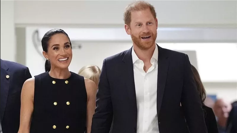 بين البساطة والرقي.. إطلالات ميغان ماركل تخطف الأنظار خلال زيارتها لأستراليا