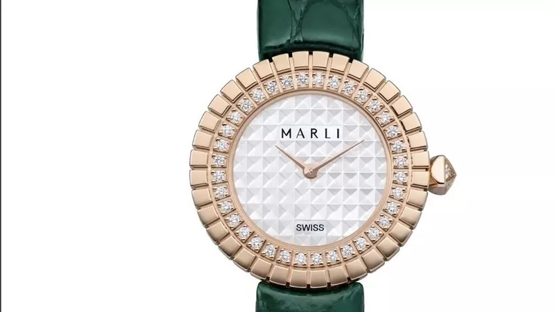 Marli تقدم ساعات مرصعة بالألماس بألوان عصرية لافتة