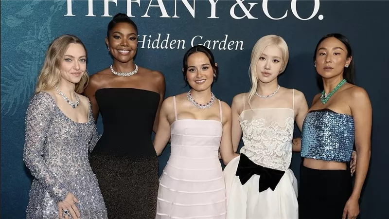 نجوم العالم يتألقون في حفل Tiffany & Co لإطلاق مجموعة Hidden Garden في نيويورك