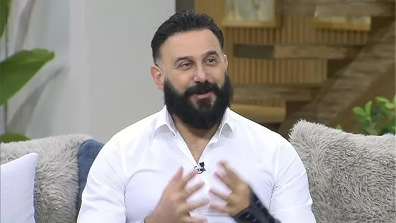 قصي خولي يفتتح بودكاست “قصتي” مع محمد قيس على منصة شاشا