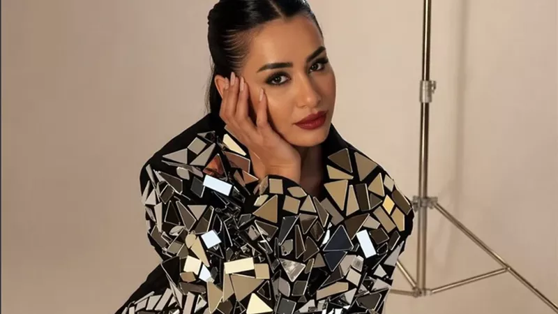     نانسي صلاح تتألق بإطلالات جريئة تكسر قواعد الموضة التقليدية