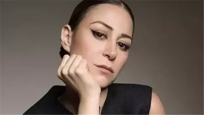 وفاة والد الفنانة منة شلبي وتشييع الجنازة غدا