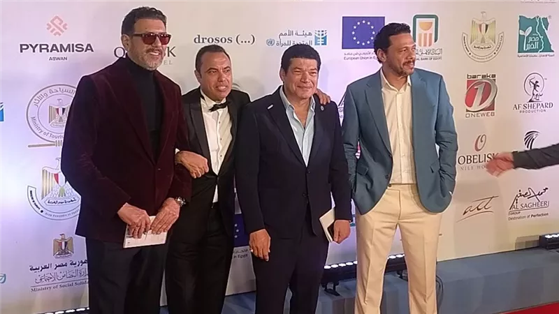 حمزة العيلي وباسم سمرة يخطفان الأنظار في افتتاح مهرجان أسوان لأفلام المرأة