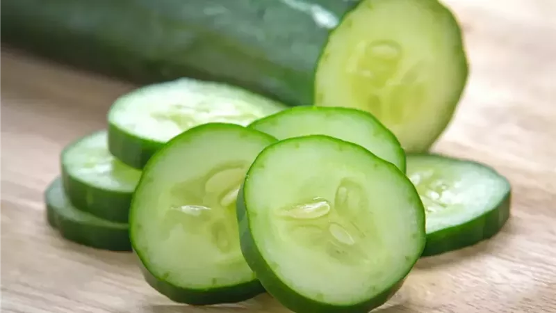  نوع من الخضروات غني بالماء يمكن أن يحسّن بشرتك وهضمك