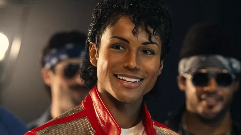  Michael يواصل حصد الإيرادات الضخمة عالمياً