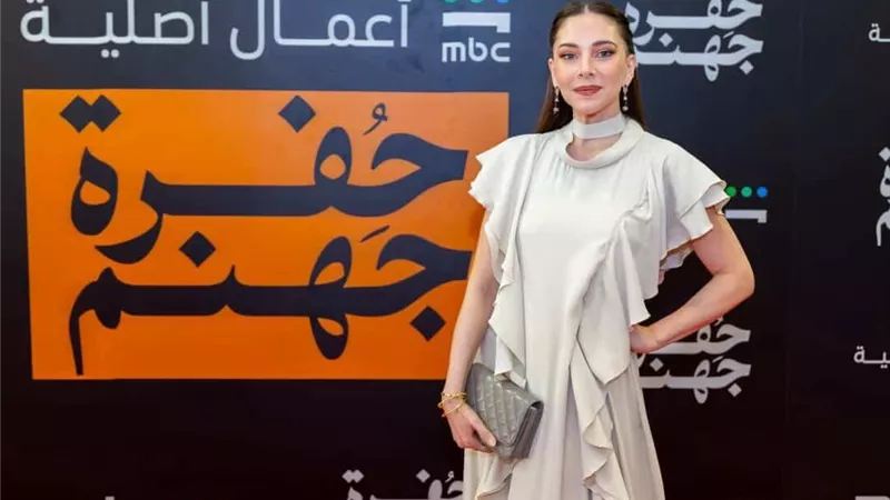 فاطمة البنوي تعود للدراما التلفزيونية قوائم البحث على مواقع التواصل الاجتماعي بعد عرض أولى حلقاته على المنصة.