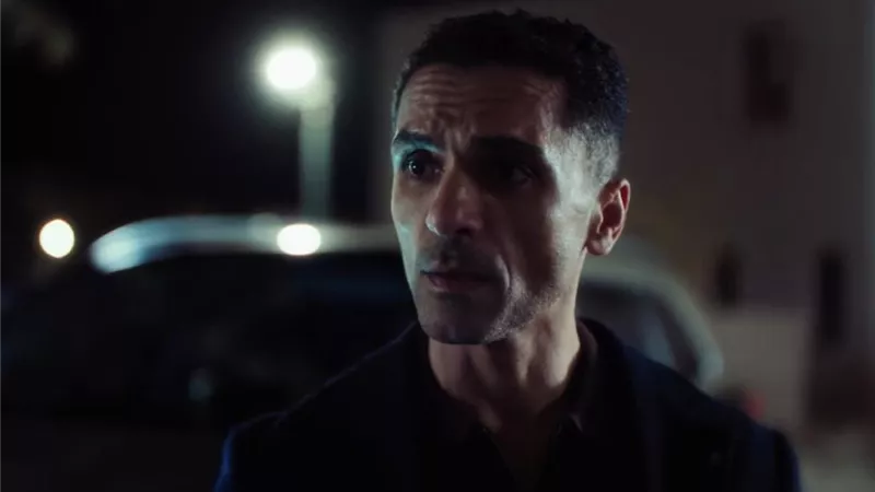 سامي الشيخ يكتشف حمل عائشة بن أحمد في الفرنساوي