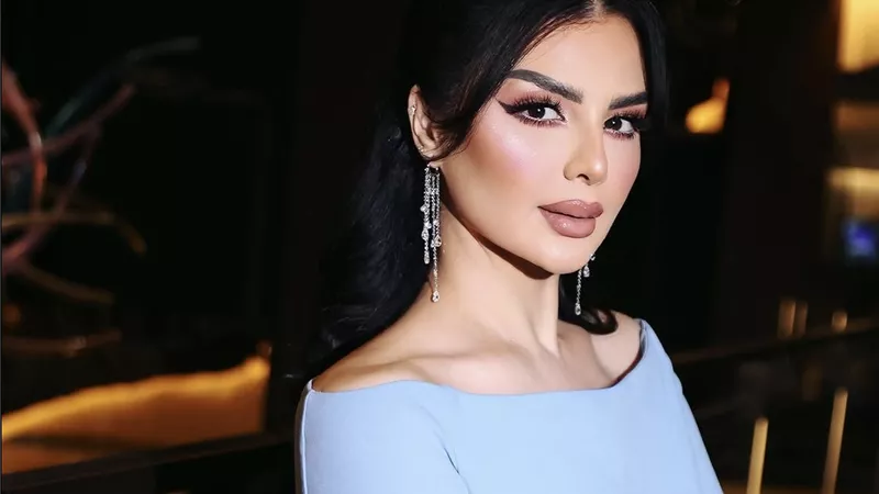     أناقة ملكية ناعمة تميز أحدث إطلالات أصيل هميم