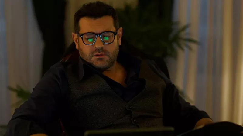 إشادة أمريكية بأداء عمرو يوسف في “الفرنساوي”.. ومشهد المواجهة مع جمال سليمان يلفت الأنظار