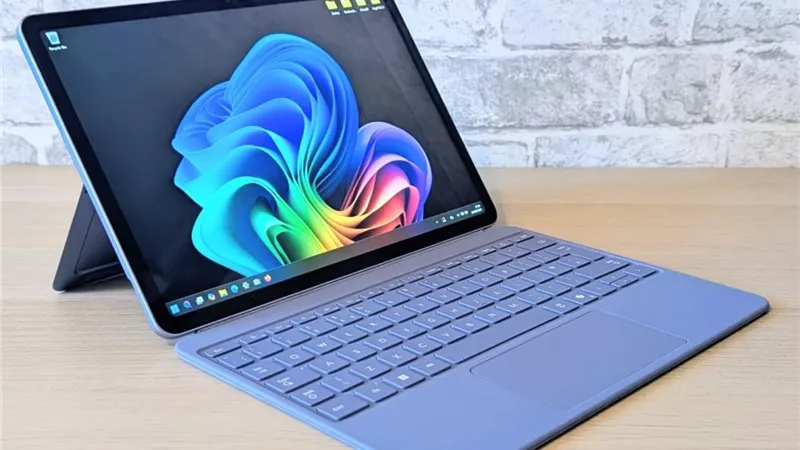 مايكروسوفت تكشف عن جيل جديد من Surface Pro وLaptop بمعالجات إنتل الأحدث