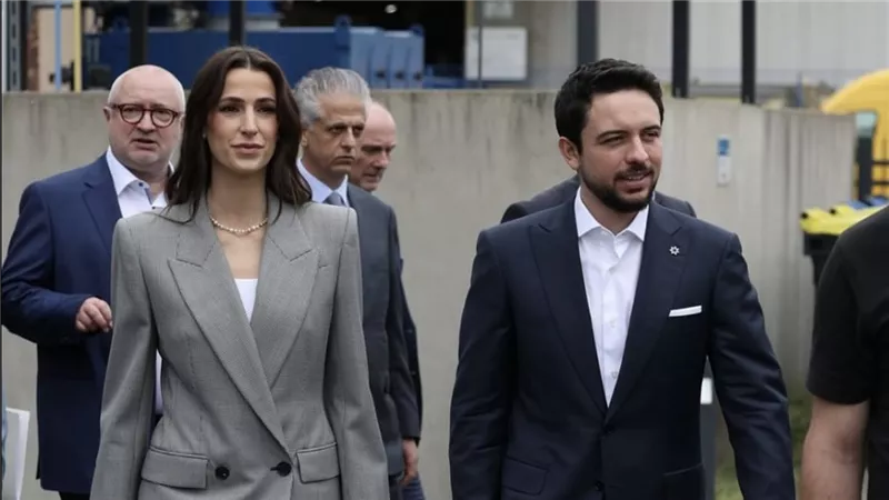     الأميرة رجوة تعتمد الـPower Suit بإطلالة راقية تحمل توقيع ألكسندر ماكوين